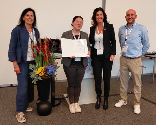 Pia Grasso (Heidelberg) erhielt auf der Jahrestagung 2026 in Frankfurt a.M. den Innovationspreis Pflege